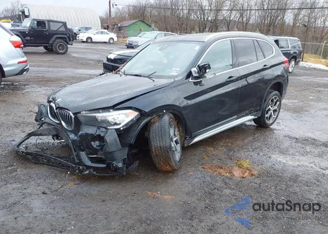 2019 BMW X1 xDrive28I z USA, uszkodzony, nr VIN WBXHT3C5XK3H35658